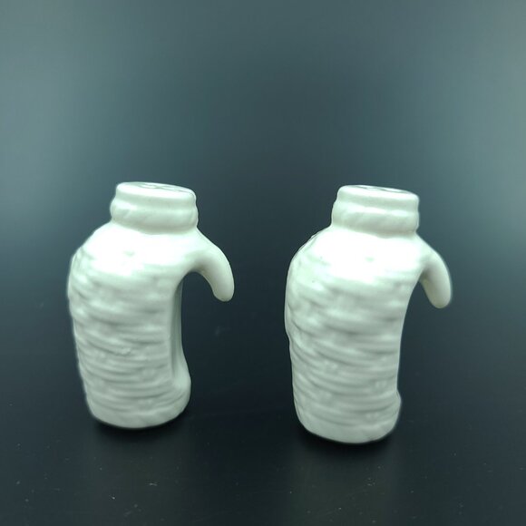 Two White Ceramic Mini Salt & Pepper Shakers Set - Picture 1 of 7